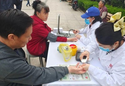 垃圾分类齐参与 绿色朝来更美丽